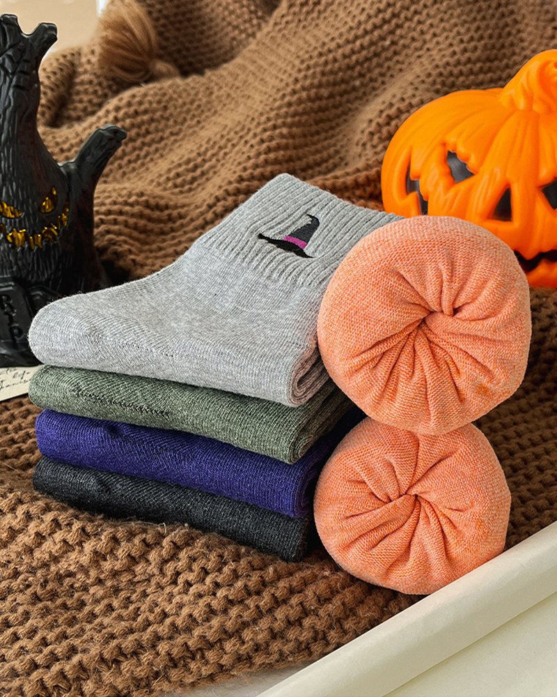 Women’s Halloween Crew Socks 5 Pack, Soft Pumpkin Ghost Knit Socks