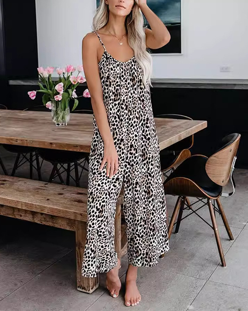 Plus Size Wide Leg Suspender Jumpsuit with Pockets Curvy Fashion Overalls