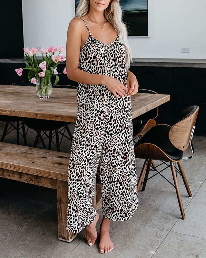 Plus Size Wide Leg Suspender Jumpsuit with Pockets Curvy Fashion Overalls