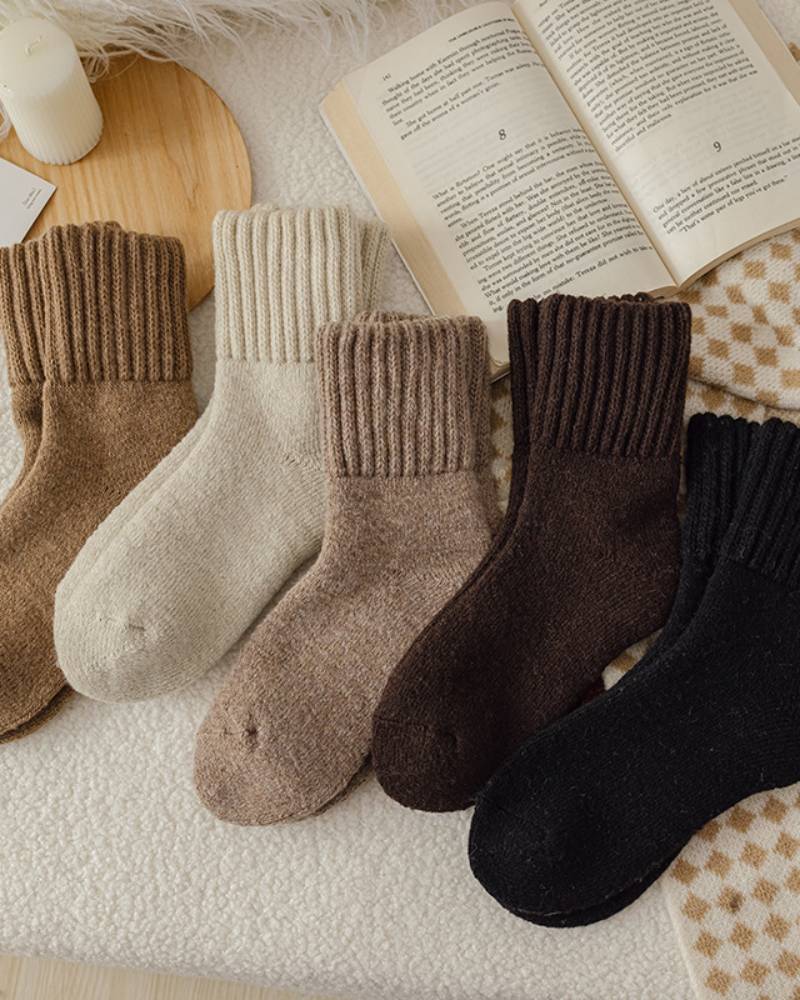thumbnail image 2 of Primark Women’s Crew Socks – 5-Pack – Mid Calf, Cotton Rich, Multicoloured – Size UK 4-8 2 of 6